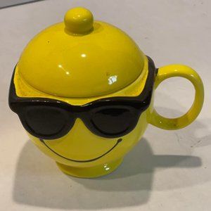 Ceramic Smiley Face Yellow Coffee Tea Mug w Lid Teleflora Lg Smile Cup Vintage